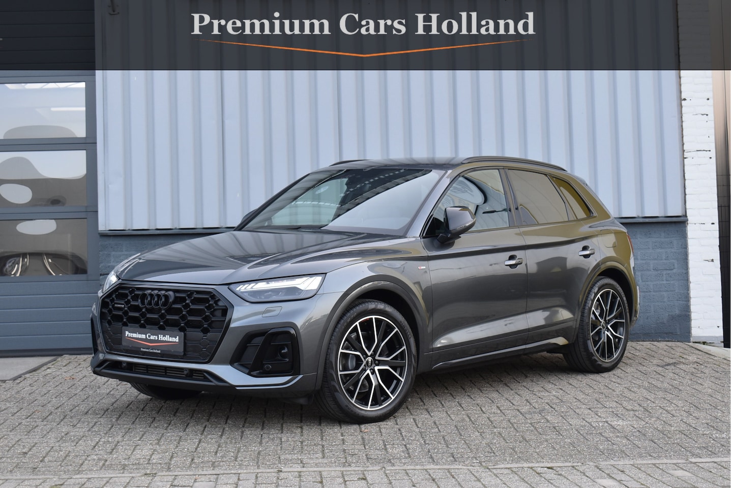 Audi Q5 - 50 TFSI e S-Line 299 Pk RS-Stoel Luchtvering Matrix Oled ACC Keyless Trekhaak 20 Inch - AutoWereld.nl