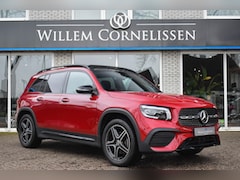 Mercedes-Benz GLB - 200 AMG-Line Trekhaak Pano Sfeer Elektr. Stoelen