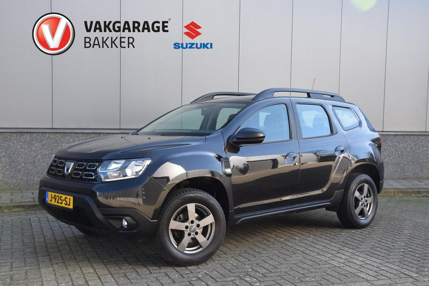 Dacia Duster - 1.0 TCe Essential | Trekhaak | Cruise control | Volledig onderhouden | - AutoWereld.nl