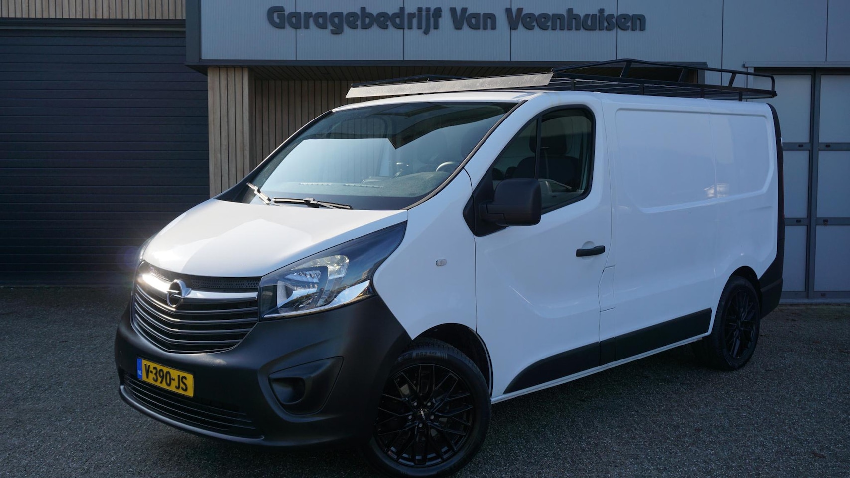 Opel Vivaro - 1.6 CDTI 95pk L1H1 3-Zits Edition 18inch LM Trekhaak Airco Cruise Control Imperiaal *NL Bu - AutoWereld.nl