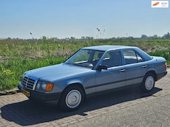 Mercedes-Benz 200-500 (W124) - 230 E automaat ---NIEUWSTAAT