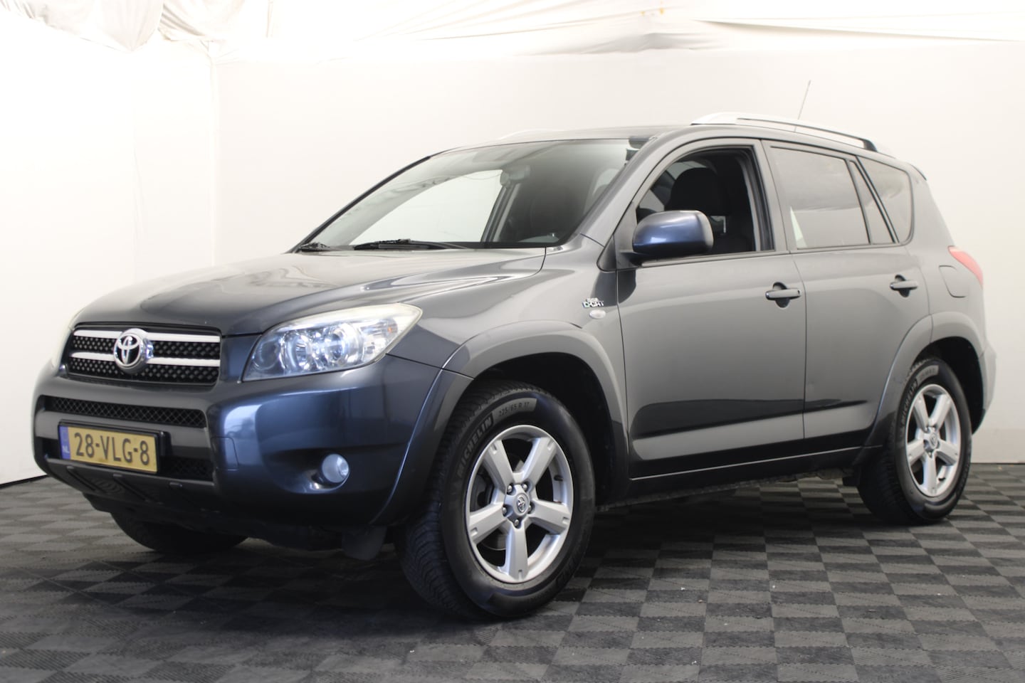 Toyota RAV4 - 2.2 D4-D D-CAT Sol 2.2 D4-D D-CAT Sol - AutoWereld.nl