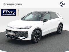 Volkswagen T-Roc - R-Line First Edition 1.5 eTSI 150 PK | Trekhaak | 20" Lichtmetaal | head-Up | 360 Camera |