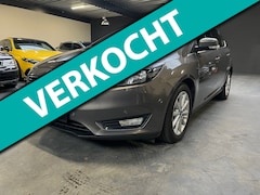 Ford Focus - 1.0 Titanium Edition Voll optie , stoelverw, Voorruitverw , parkeerh, trekhaak