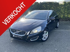Volvo V60 - 1.6 T3 Summum * Carplay * BLIS * Leder * Luxe uitvoering * Apk 12-2026