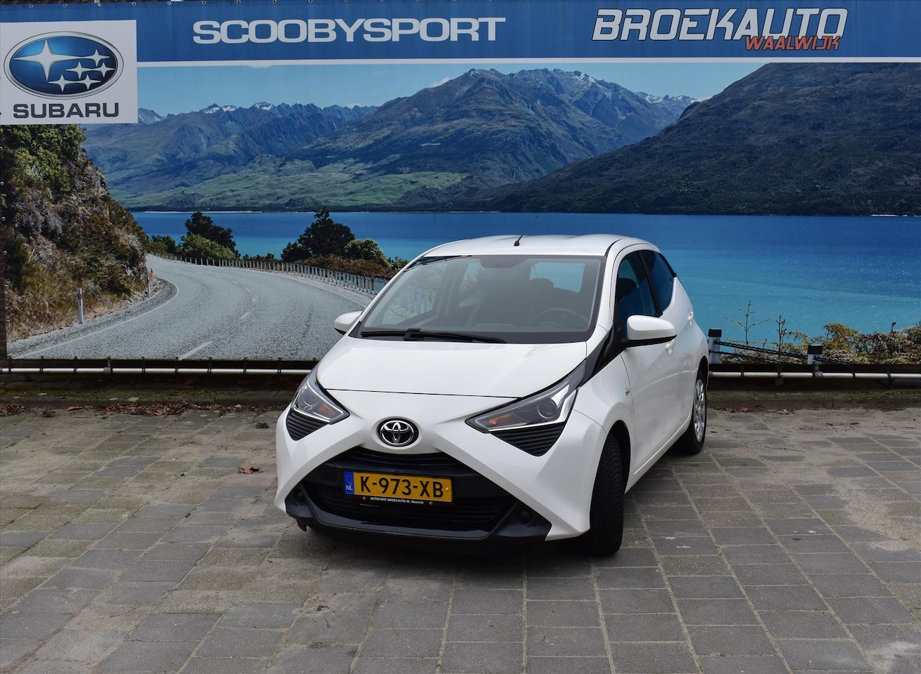 Toyota Aygo - 1.0 VVT-i 5D x-play - AutoWereld.nl