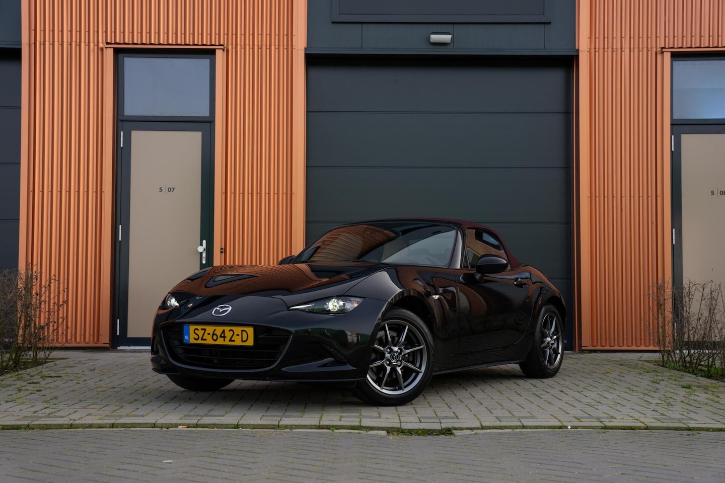 Mazda MX-5 - 1.5 131pk Sakura | 1 van 25 org. NL | Bose - AutoWereld.nl