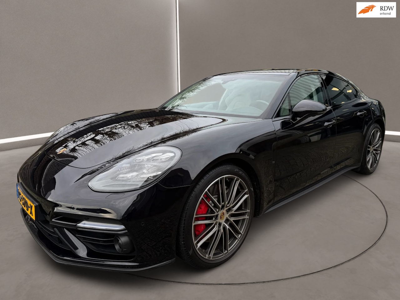 Porsche Panamera - 4.0 V 8 Turbo 550 PK Model 2017 Panodak 118 dkm 2e Eig. - AutoWereld.nl