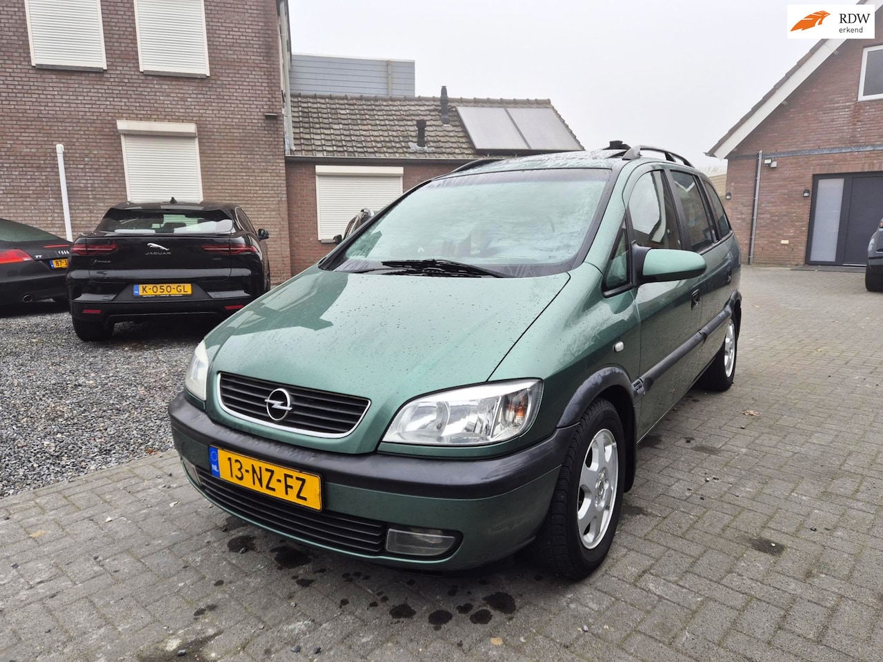 Opel Zafira - 1.8-16V Elegance Automaat Airco 7 Persoons Trekhaak - AutoWereld.nl