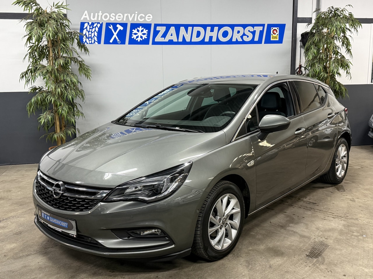 Opel Astra - 1.4 Turbo Business Executive // Autom. // Camera // Navi - AutoWereld.nl
