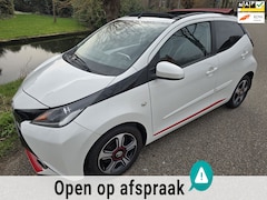 Toyota Aygo - 1.0 VVT-i x-pose/AUTOMAAT/Cabriotop/Navi/Cam/Clima/Trekhaak