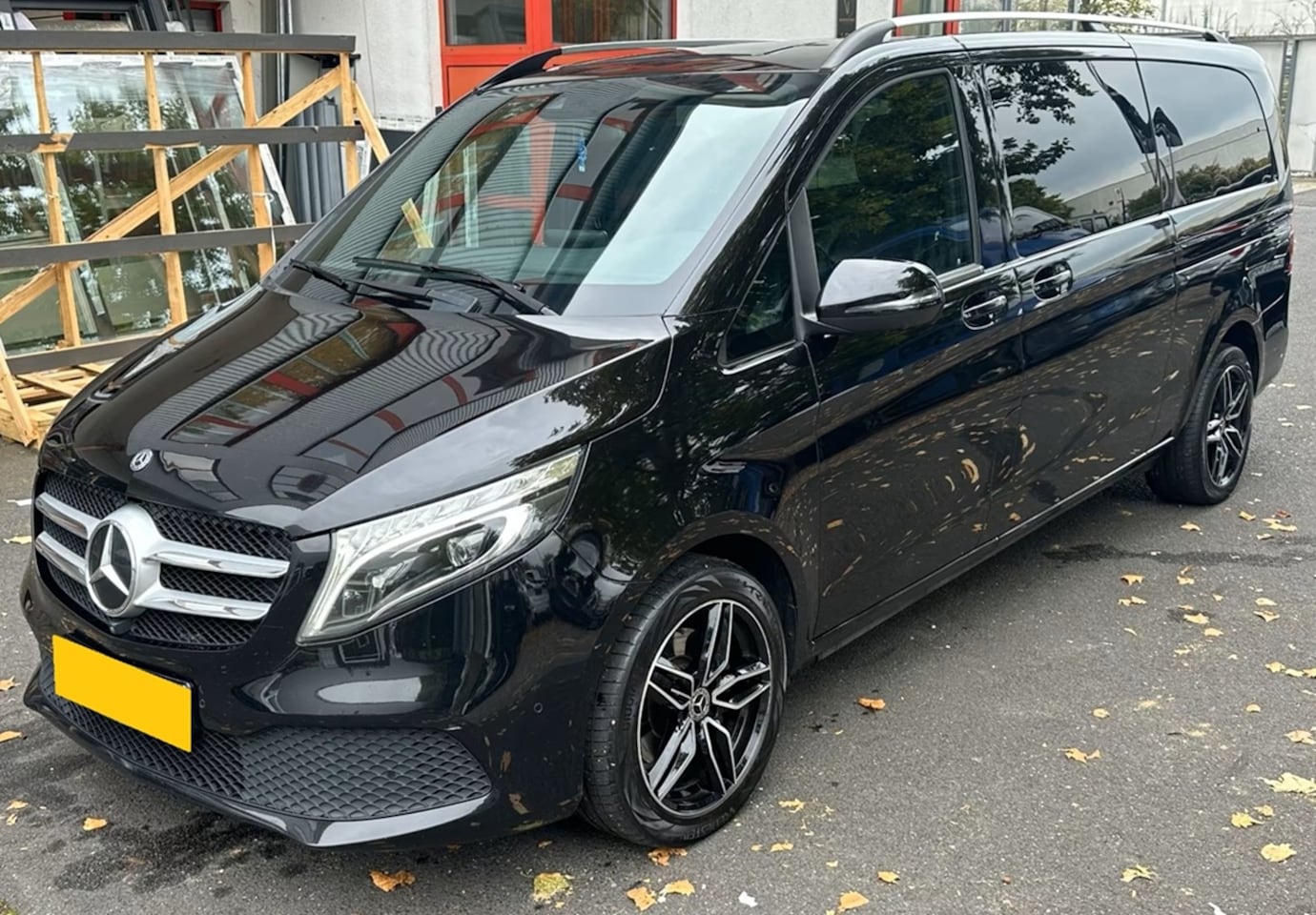 Mercedes-Benz V-klasse - 300d Lang Avantgarde Edition 4Matic 9G-TRONIC NL AUTO - AutoWereld.nl