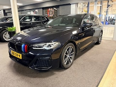 BMW 5-serie Touring - 530e xDrive High Executive M-sport / leer / pano / navi / head-up / Apple carplay