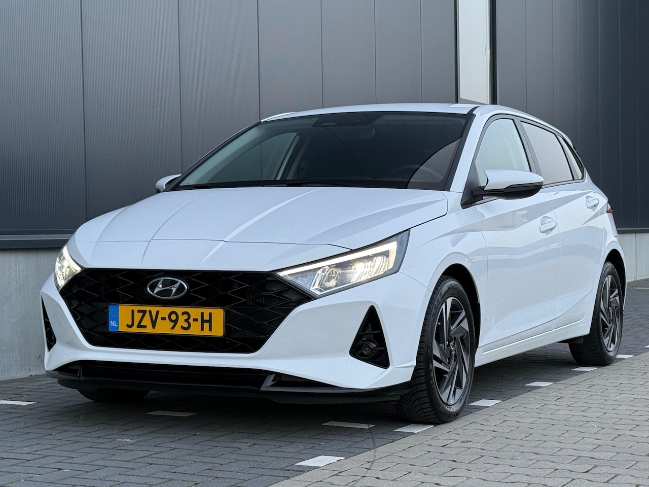 Hyundai i20 - 1.0 T-GDI Premium Bose - Led - Groot Navi VOL - AutoWereld.nl