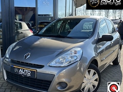 Renault Clio - 1.2 Special Line 75PK | LAGE KM STAND | 5 deurs | Airco | Navigatie |