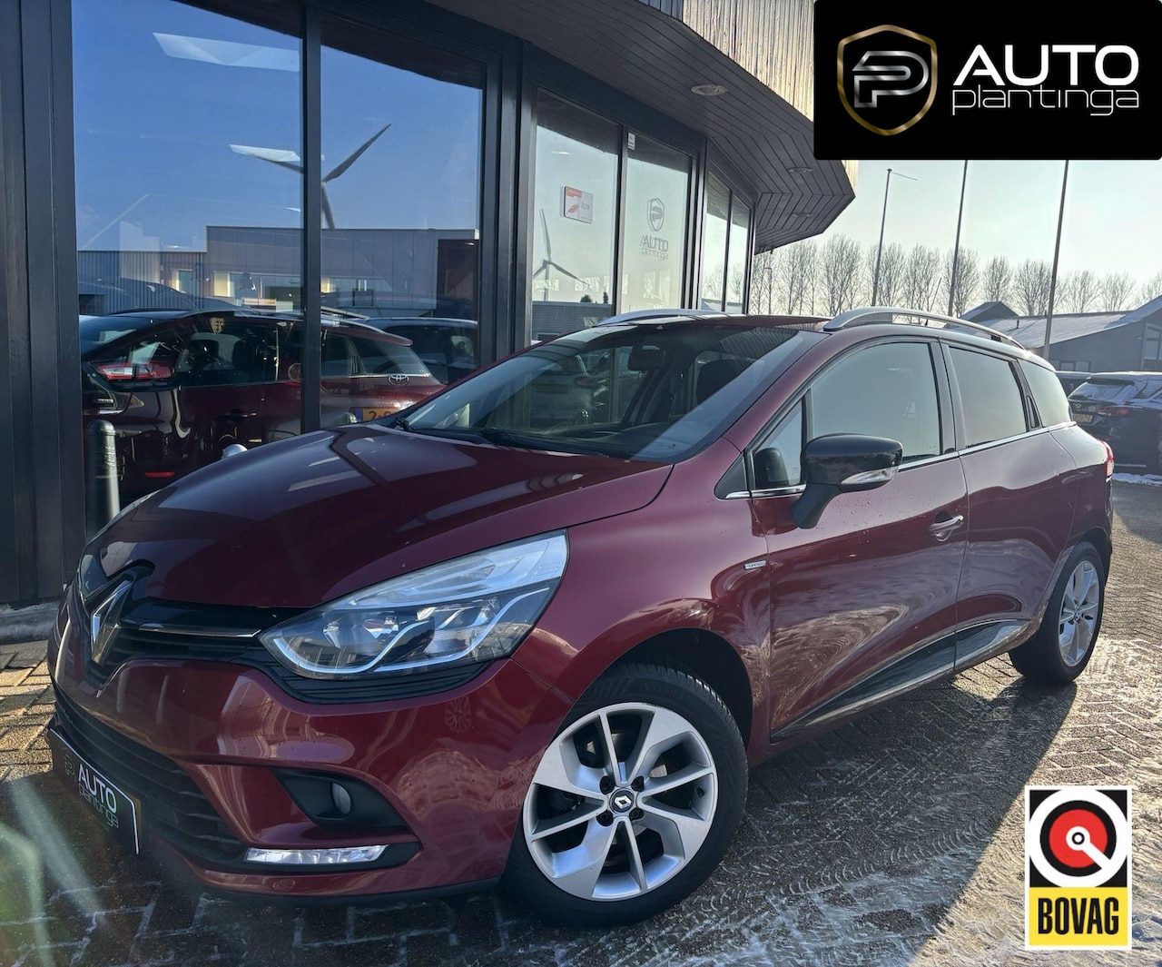 Renault Clio Estate - 0.9 TCe Limited 90PK | ZEER NETTE STAAT | NL Auto | Afneembare Trekhaak | Airco | Cruise C - AutoWereld.nl
