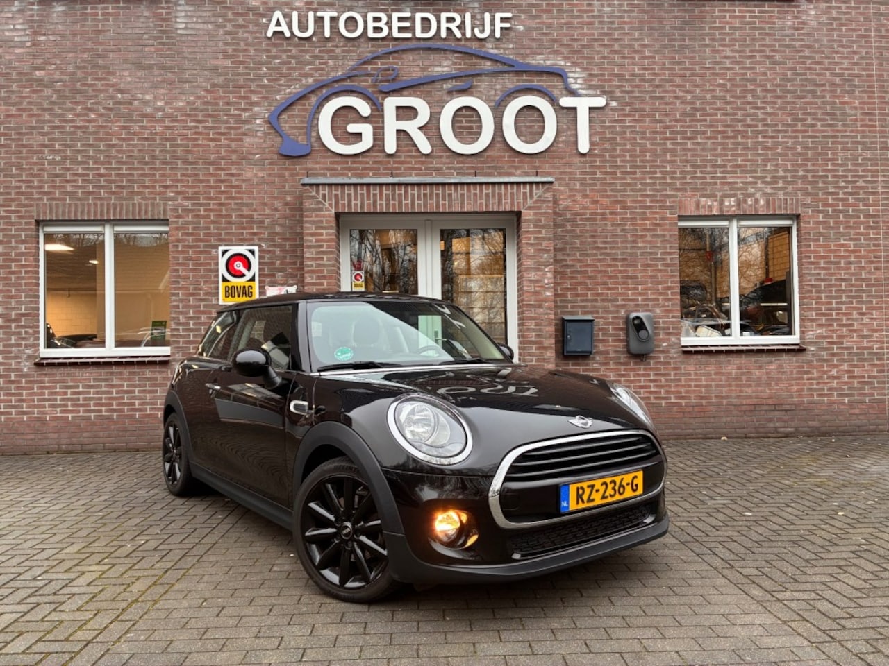 MINI Cooper - 1.5 COOPER BUSINESS CRUISE/AIRCO - AutoWereld.nl