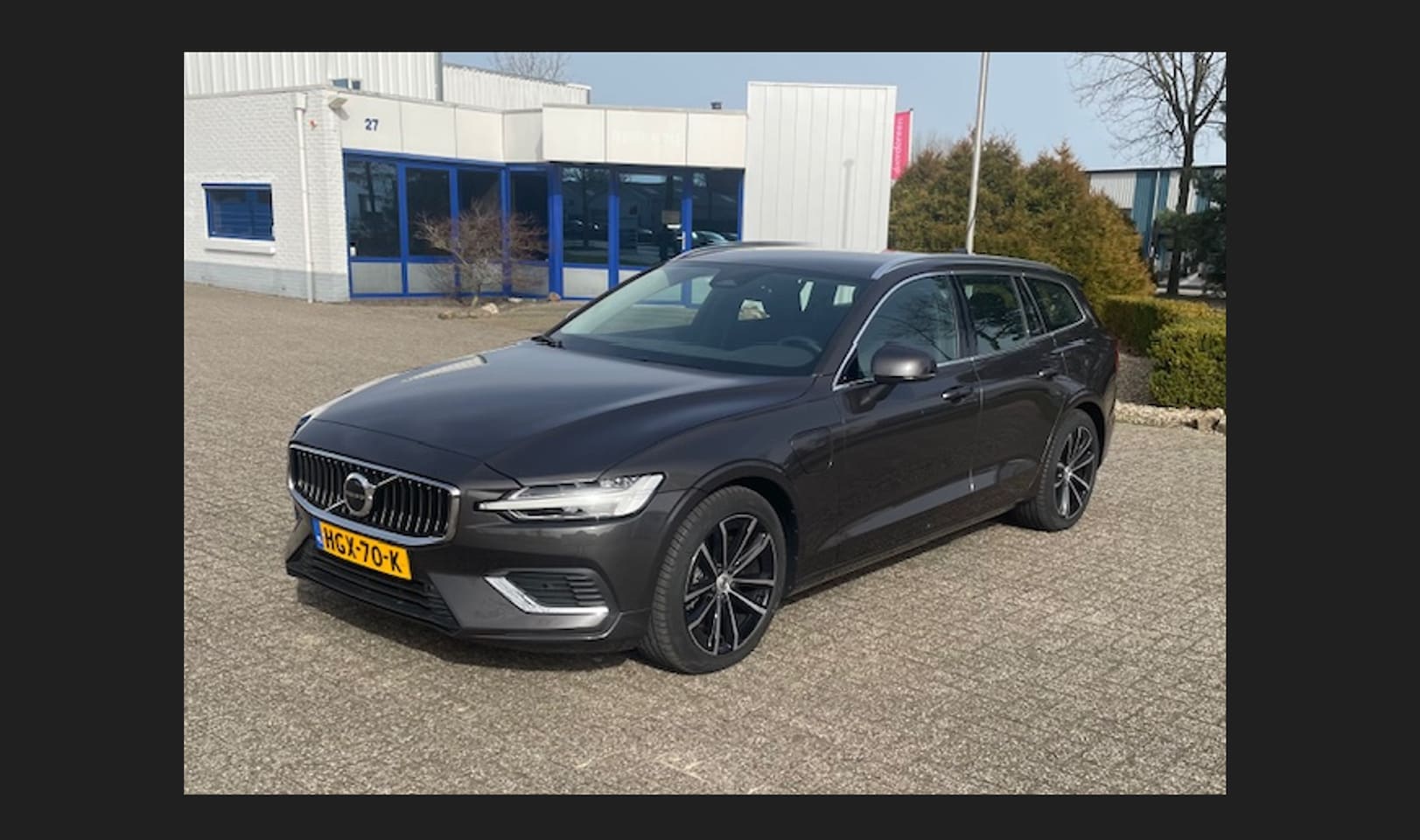 Volvo V60 - 2.0 T6 Recharge AWD Essential Bright - AutoWereld.nl