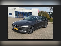 Volvo V60 - 2.0 T6 Recharge AWD Essential Bright