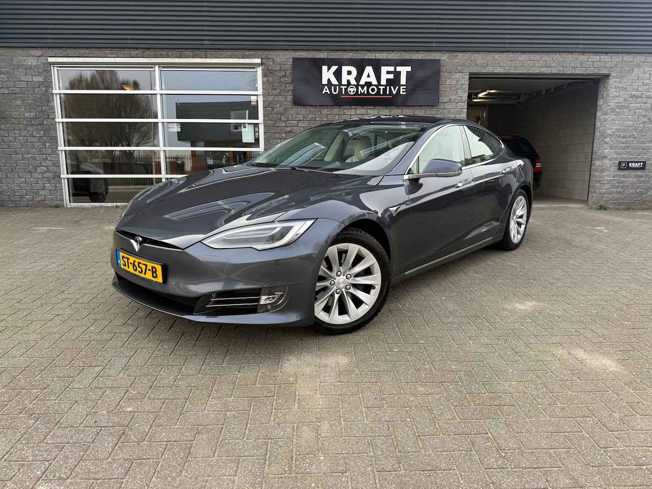 Tesla Model S - 100D | NL-auto | Luchtvering | Autopilot | Glass Roof | 360 Camera | Top staat! | - AutoWereld.nl