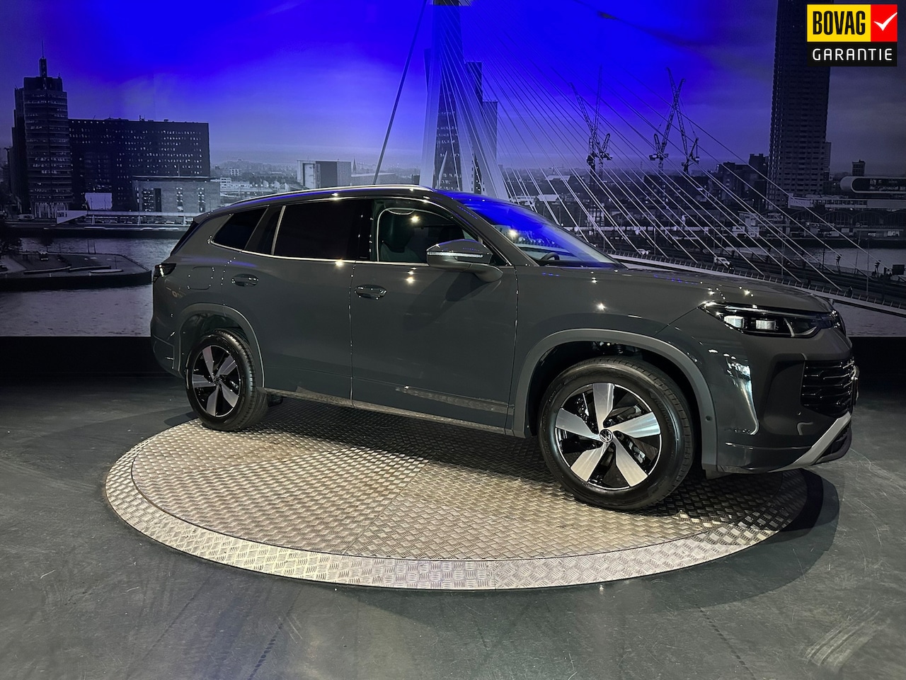 Volkswagen Tayron - 1.5 eHybrid Life Edition *ACC*Camera*Led*Appconnect* - AutoWereld.nl