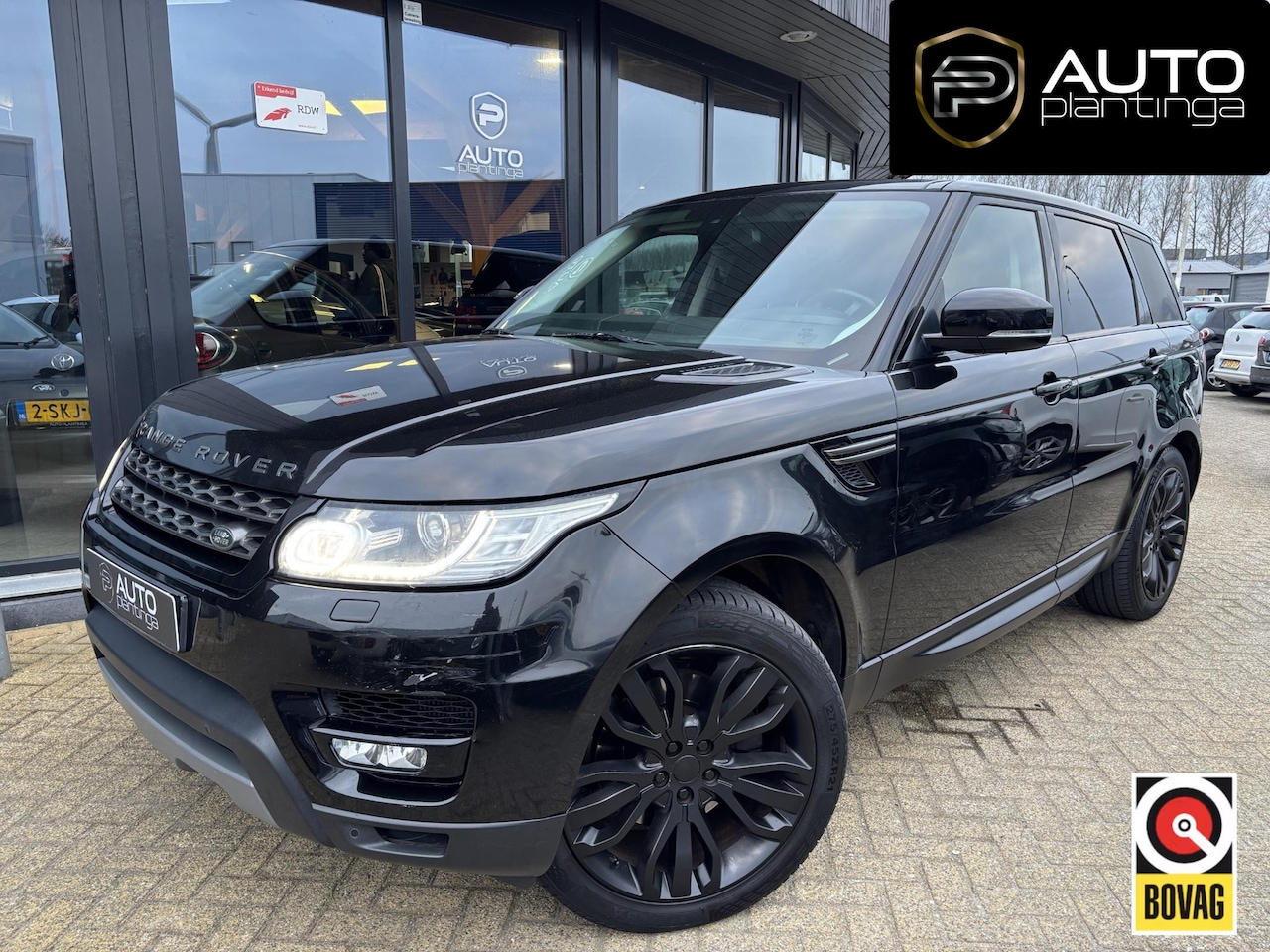 Land Rover Range Rover Sport - 3.0 TDV6 HSE | GRIJS KENTEKEN | 21" | EX BTW | BLACKED OUT | ZEER GOED ONDERHOUDEN | - AutoWereld.nl