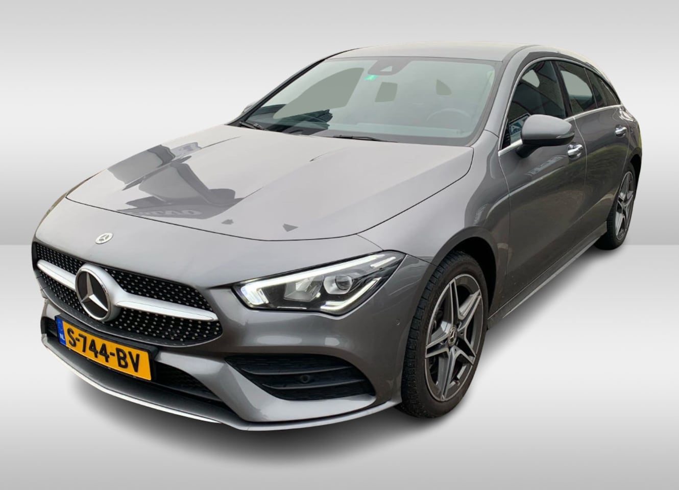 Mercedes-Benz CLA-klasse Shooting Brake - 250 e AMG Line / Trekhaak / Camera / CarPlay / 18'' / Keyless / Sfeerverlichting / Stoelve - AutoWereld.nl