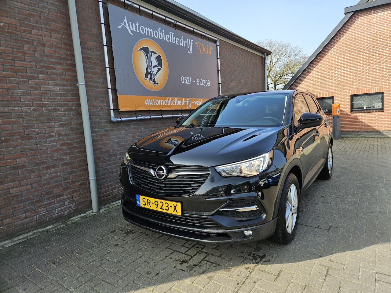 Opel Grandland X - 1.2 Turbo Online Edition 1.2 Turbo Online Edition - AutoWereld.nl