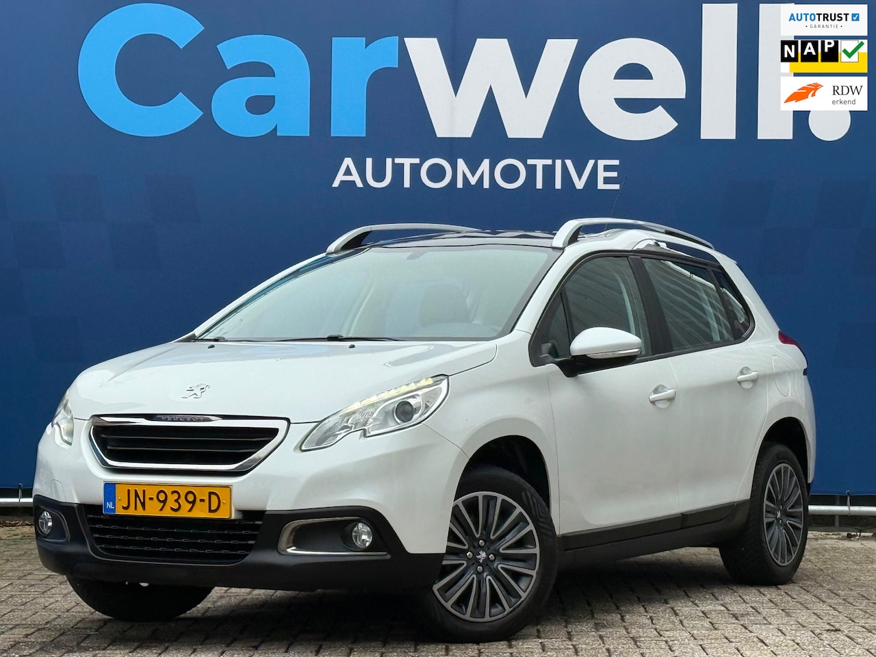 Peugeot 2008 - 1.2 PureTech Blue Lion Trekhaak,Navi,Airco,Pano,Cruise,PDC,DealerOnderhouden,N.A.P! - AutoWereld.nl