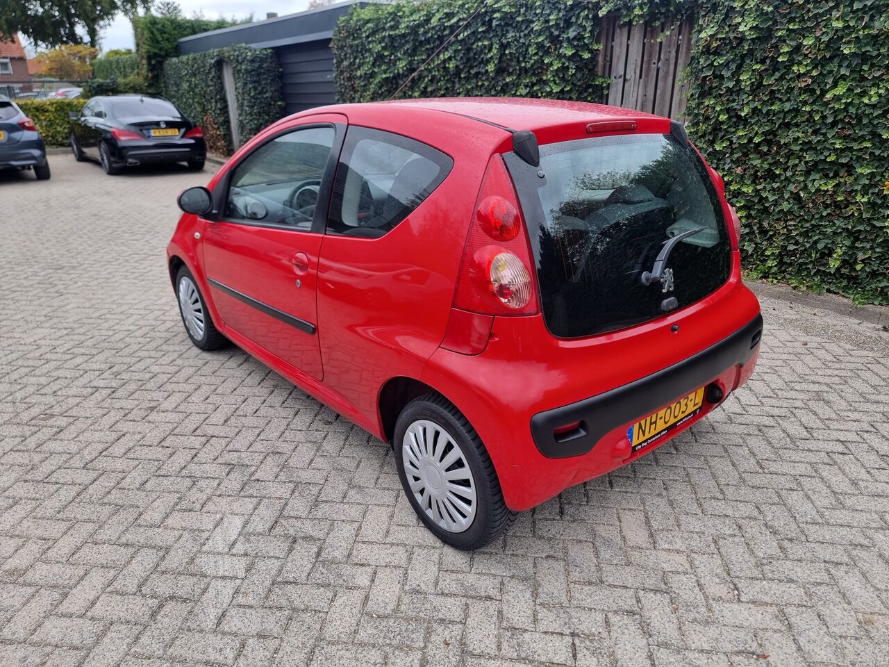 Peugeot 107 - 1.0-12V XS