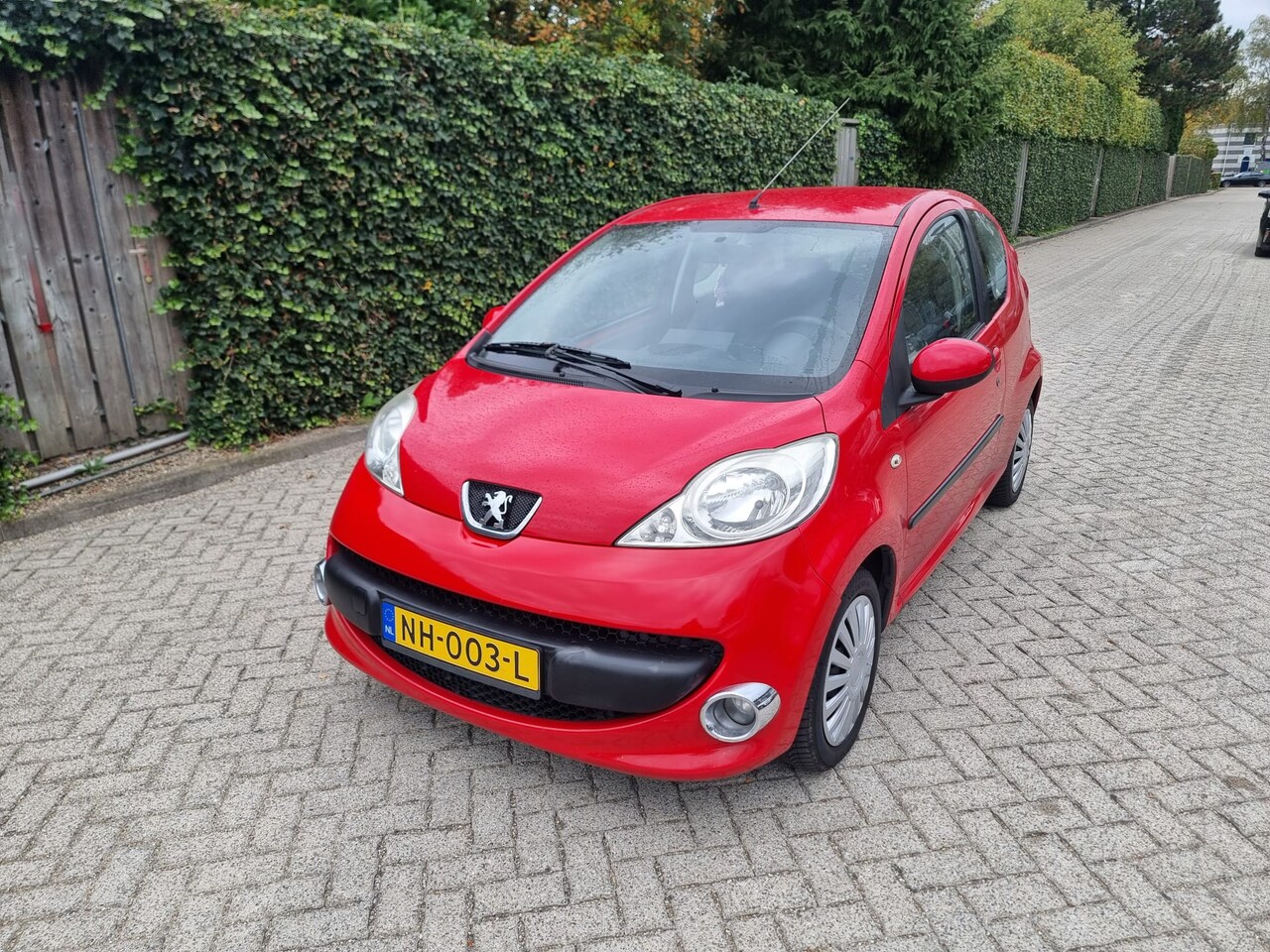 Peugeot 107 - 1.0-12V XS