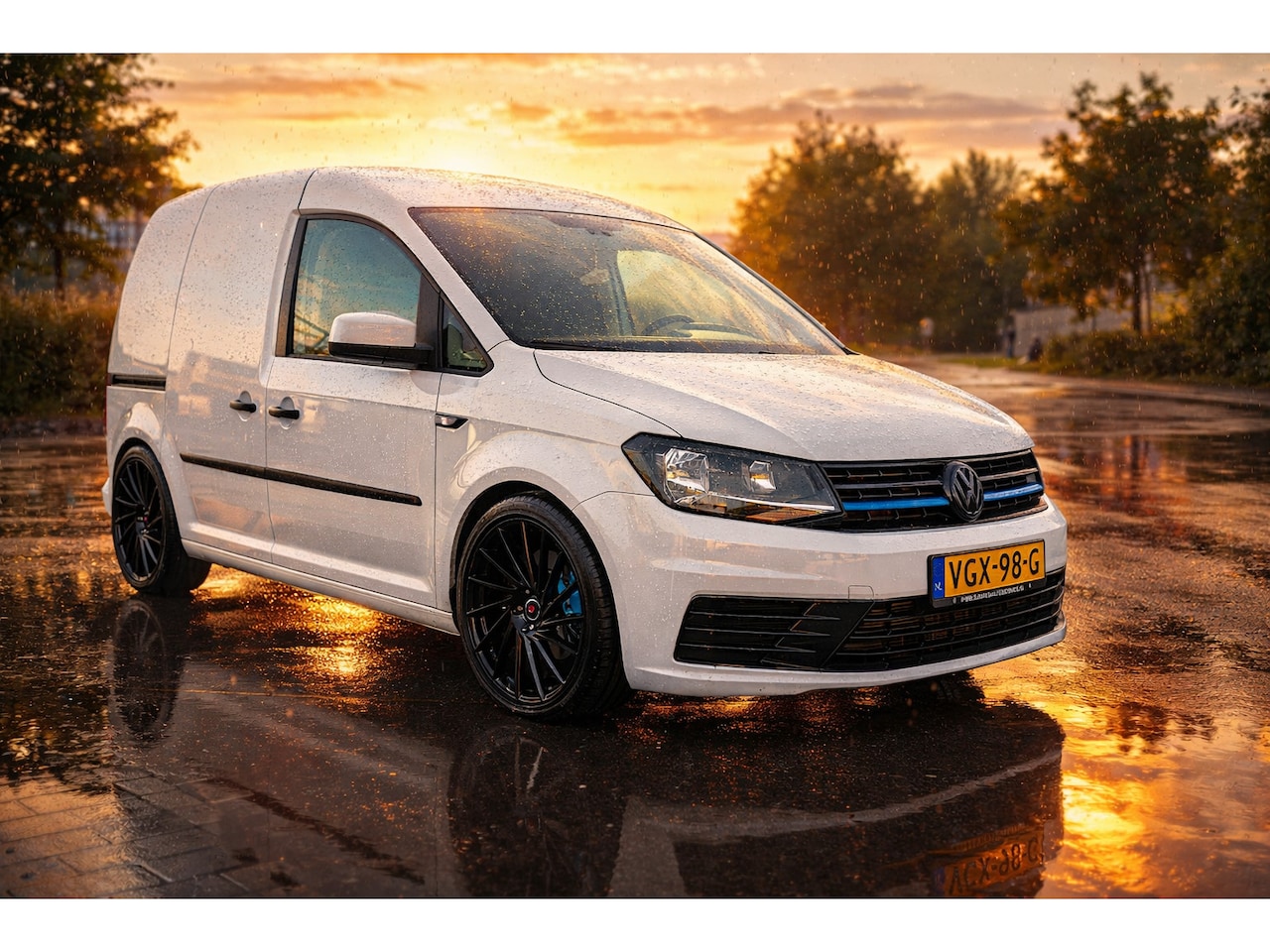 Volkswagen Caddy - 2.0 TDI euro 6 bj 2020 70.000km schroefset vossen 180pk - AutoWereld.nl