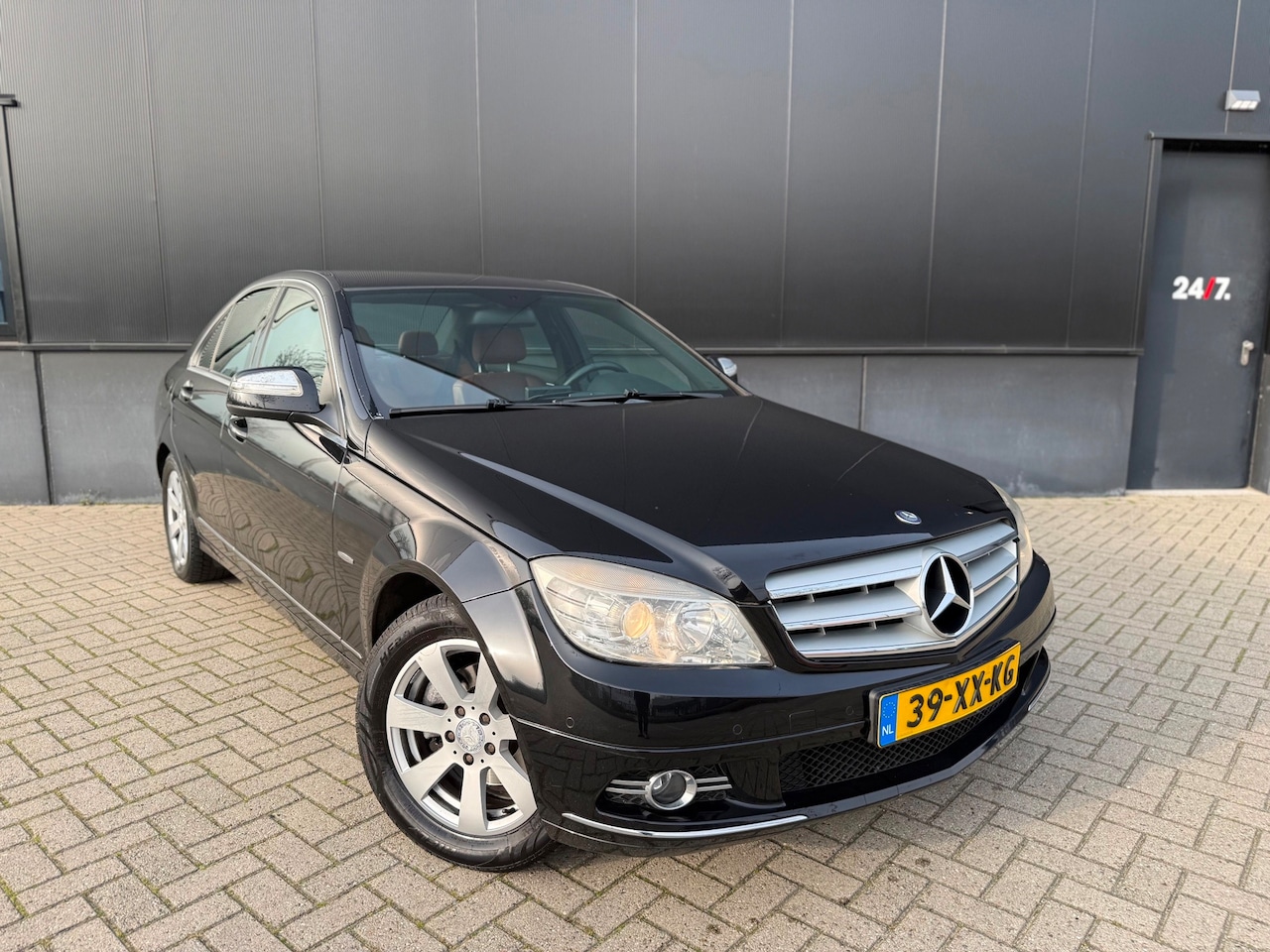 Mercedes-Benz C-klasse - 180 K Avantgarde (bj 2007) AUTOMAAT|LEER|NAVI| - AutoWereld.nl