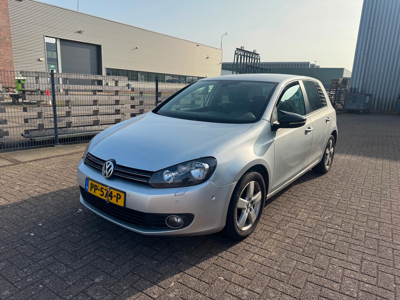 Volkswagen Golf - 1.6 TDI DSG-AUTOMAAT EURO 5 - AutoWereld.nl