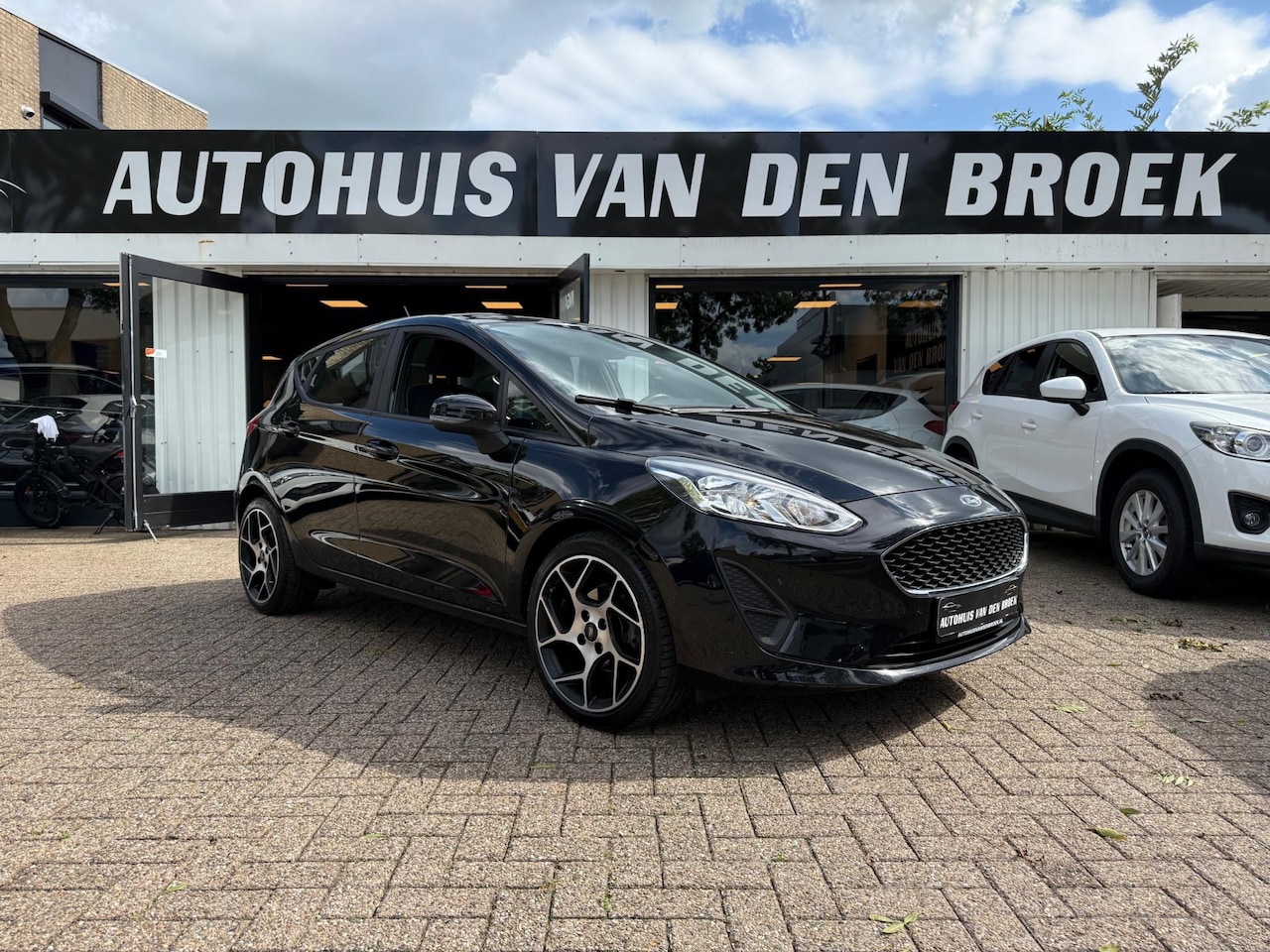 Ford Fiesta - 1.0 EcoBoost Automaat|Ac|Cruise|Pdc|Bleutooth|Lane Assist|Lmv|Elek Pakket|Nw Apk 05-02-202 - AutoWereld.nl