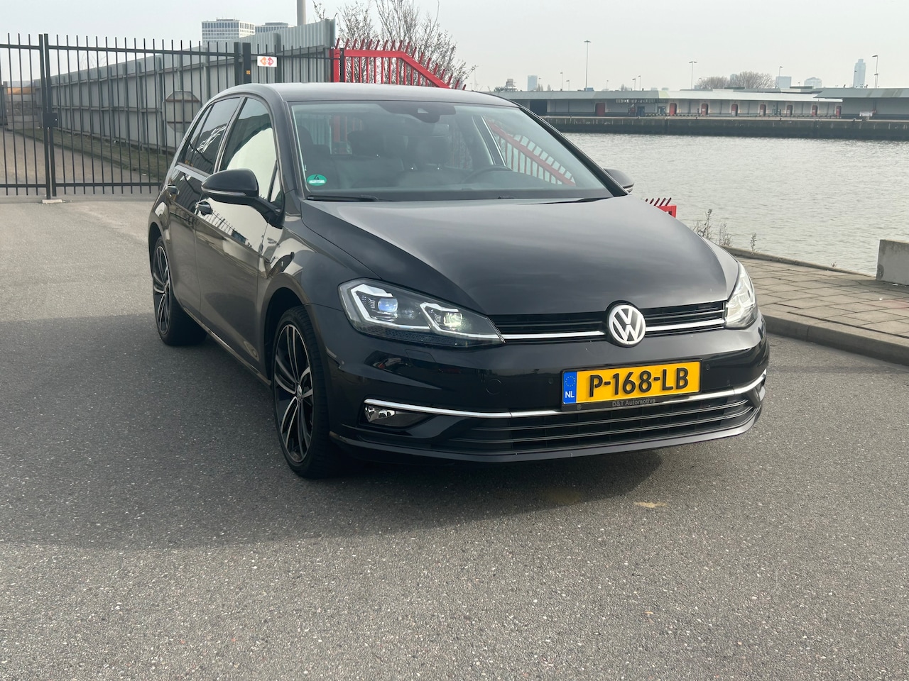 Volkswagen Golf - 1.4 TSI Highline Business R 150 PK DSG AUT CAMERA LED NAVI - AutoWereld.nl