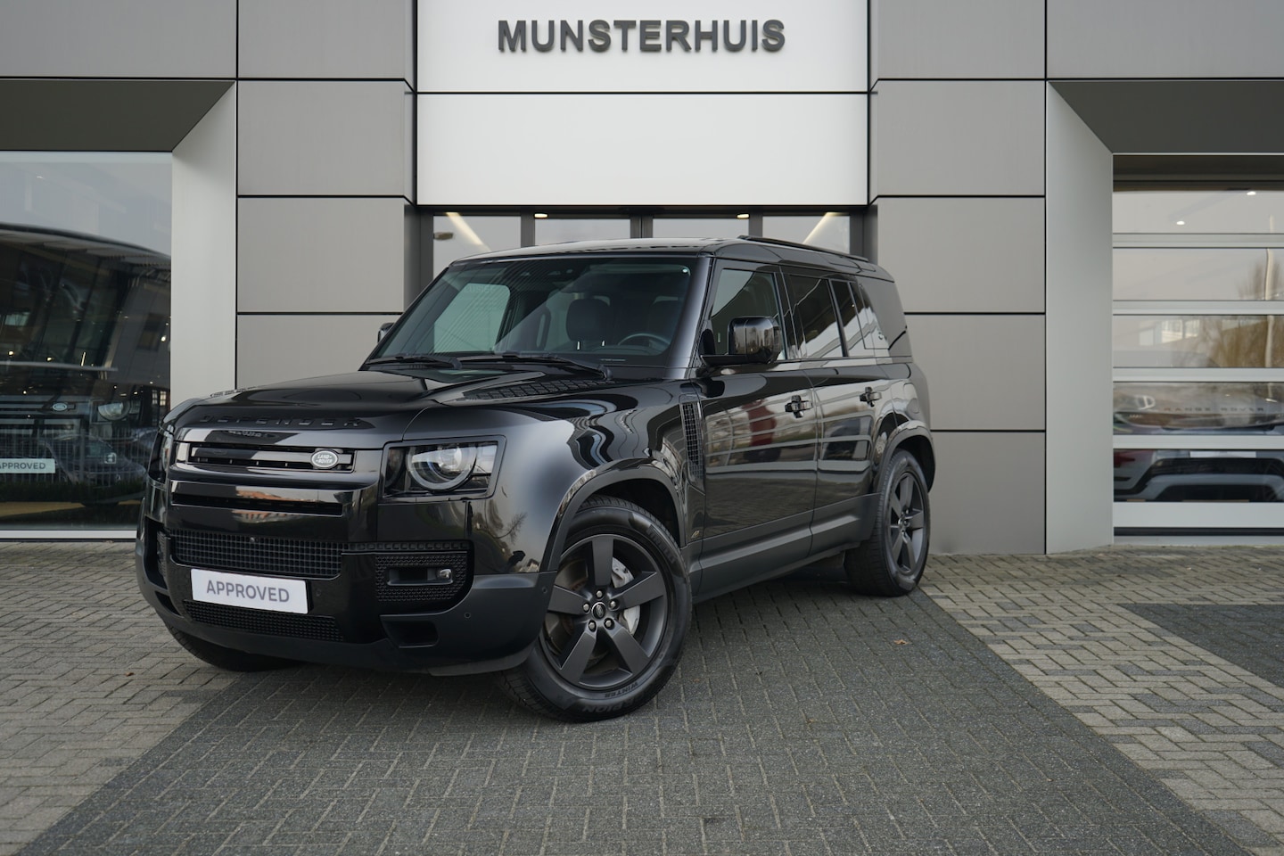 Land Rover Defender 110 - 2.0 P400e 110 SE | Elektrische trekhaak | Koelvak | - AutoWereld.nl