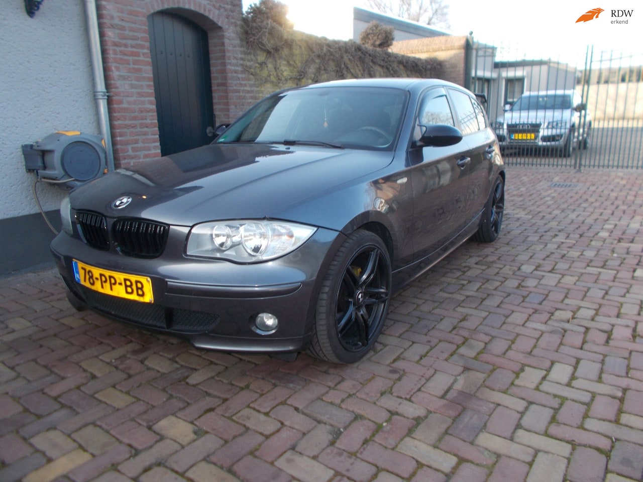 BMW 1-serie - 120i apk 8-3-2027 - AutoWereld.nl