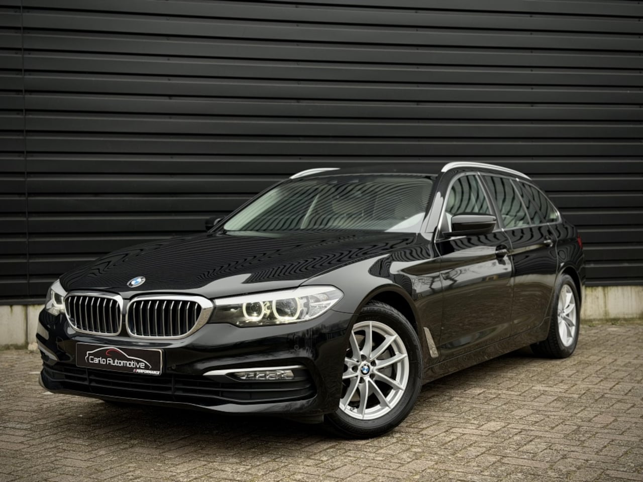 BMW 5-serie Touring - 520d Executive AUT|LEER|XENON|NAVI - AutoWereld.nl