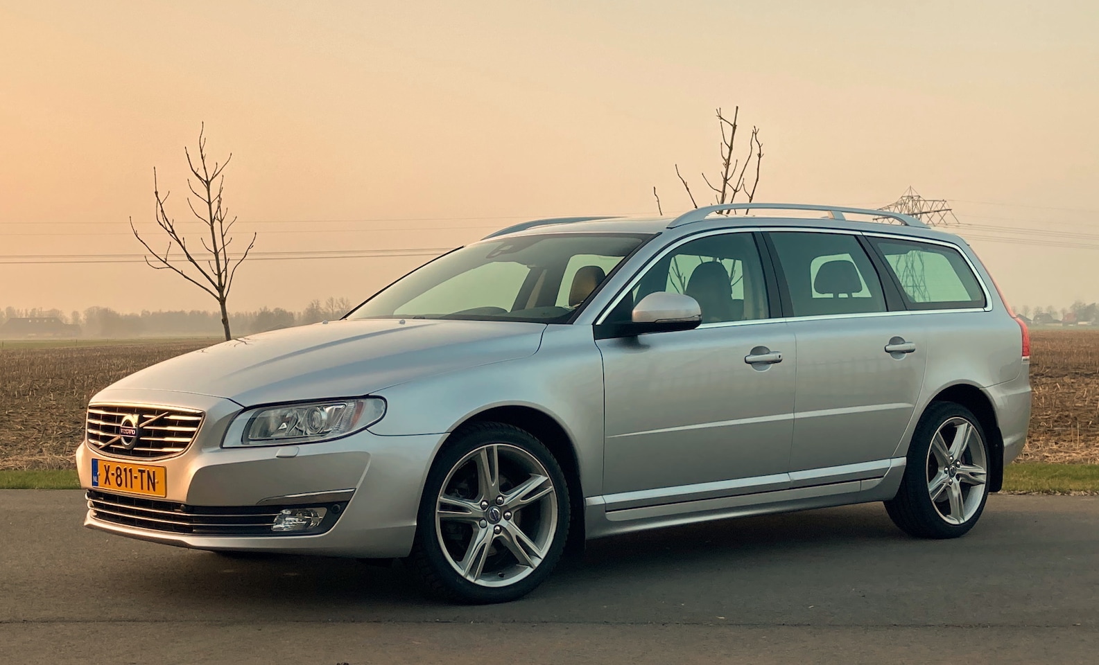 Volvo V70 - 2.0 D4 Summum - AutoWereld.nl
