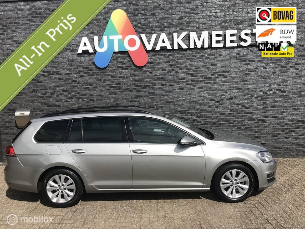Volkswagen Golf Variant - 1.0 TSI Connected Series + Carplay - AutoWereld.nl