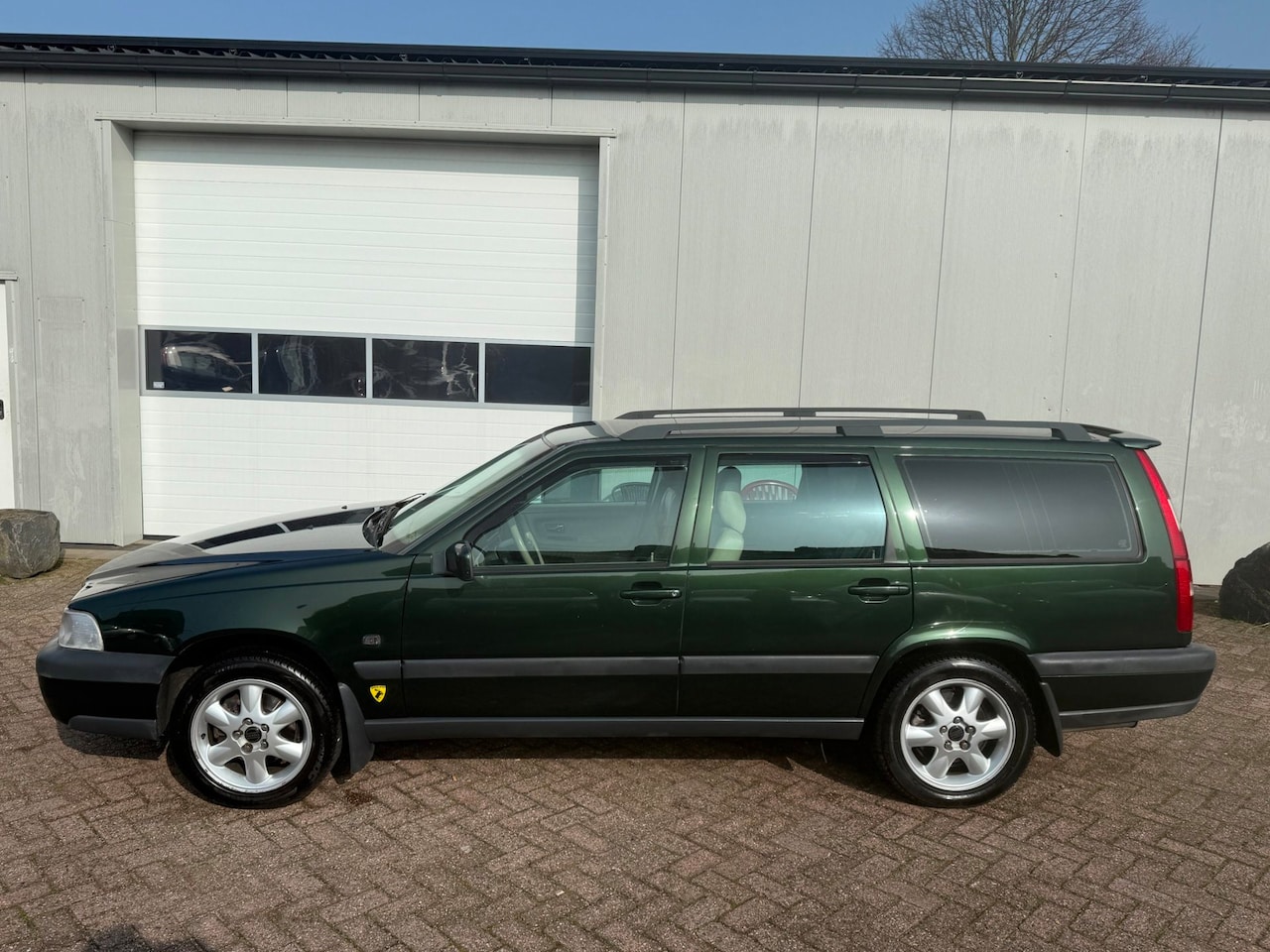 Volvo V70 - 2.5 T AWD Exclusive AUTOMAAT!!!!! - AutoWereld.nl