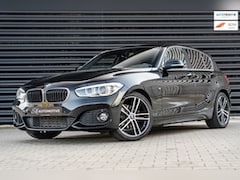 BMW 1-serie - 118i High Executive M Sport / CARPLAY / LEDER / SENSOREN