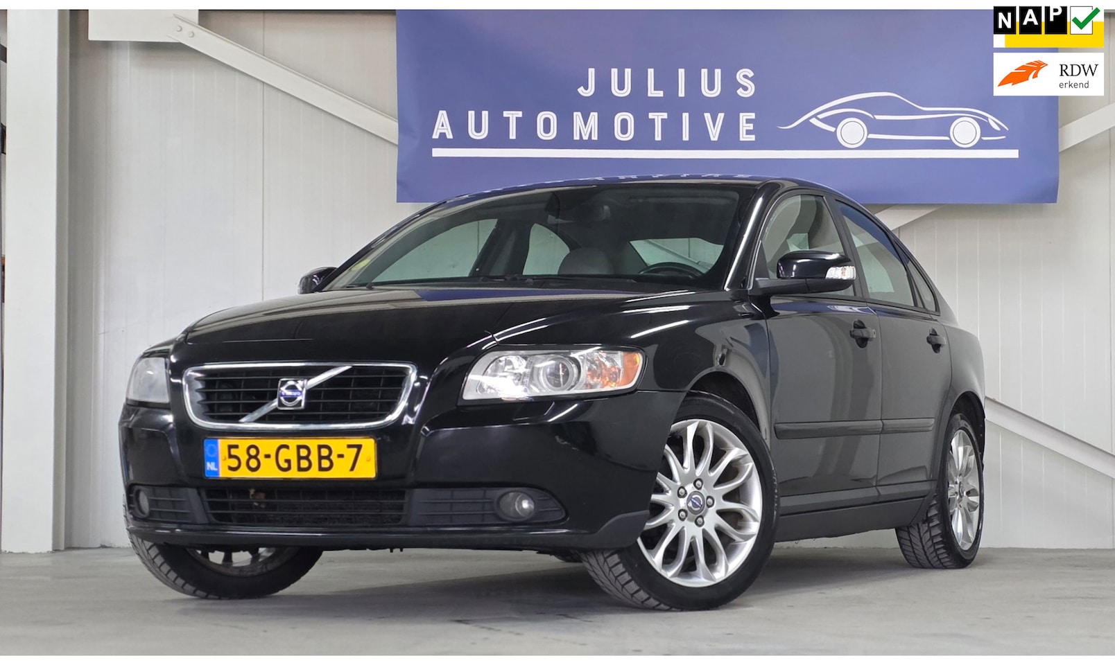 Volvo S40 - 1.6 Edition II Volledig Onderhouden Leer Trekhaak Nieuwe APK Mooi! - AutoWereld.nl