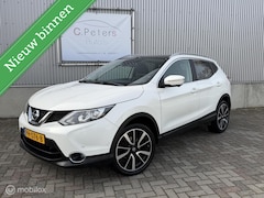Nissan Qashqai - 1.2 Tekna Full options / Leer / Camera / Panoramadak / Trekhaak / Keyless / Xenon / NAP