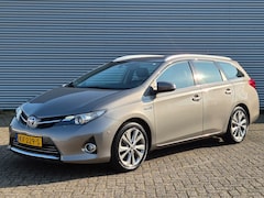 Toyota Auris Touring Sports - 1.8 Hybrid Executive Leder Stoelverwarming Camera
