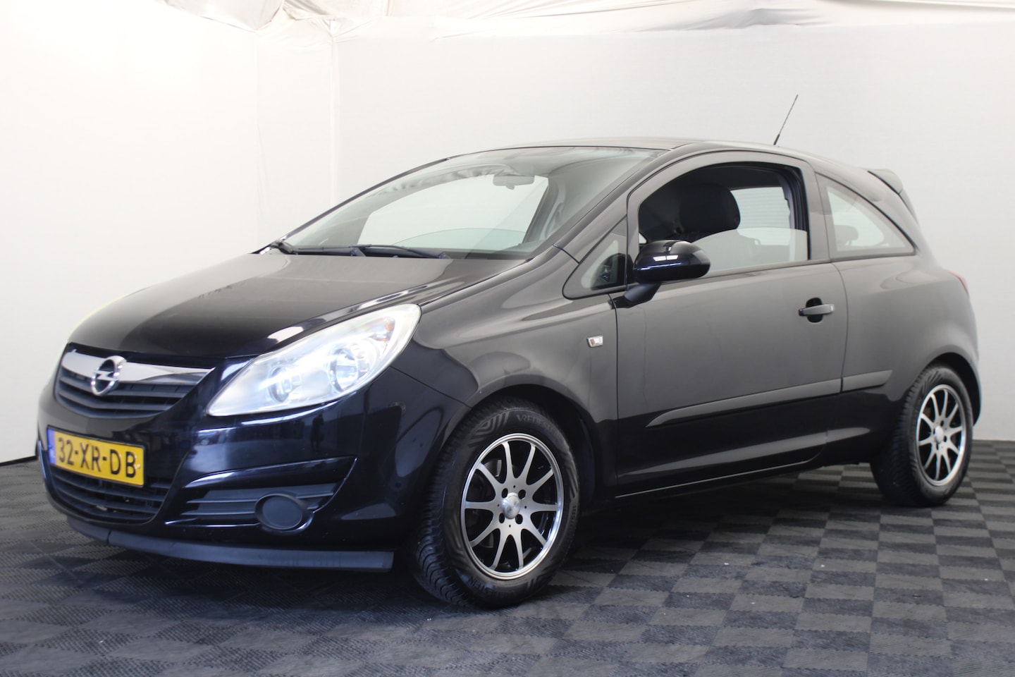 Opel Corsa - 1.2-16V Business 1.2-16V Business - AutoWereld.nl