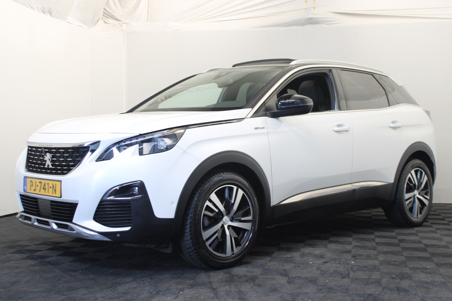 Peugeot 3008 - 1.6 e-THP GT Line |Pano|Leder|Stoelverw.| - AutoWereld.nl