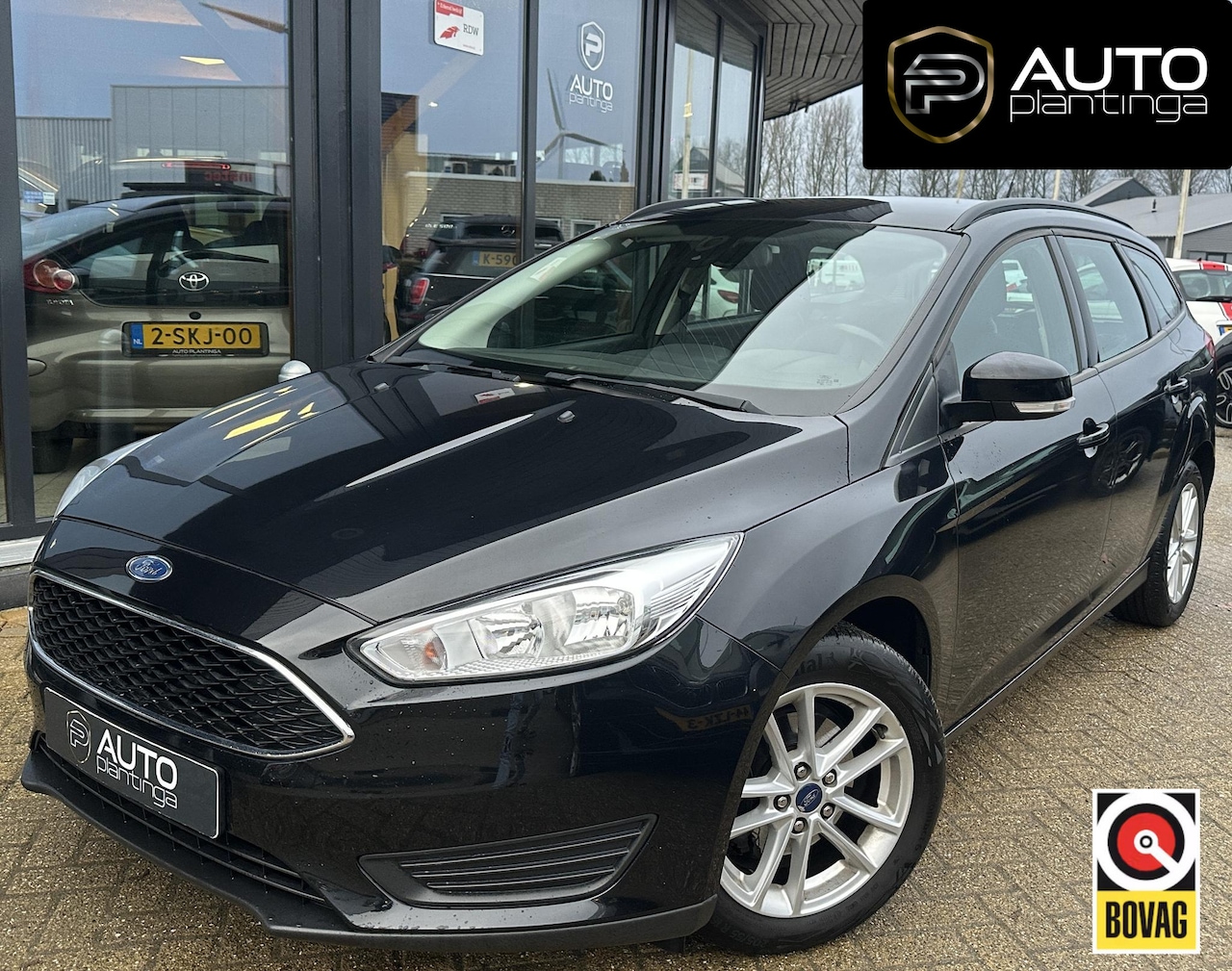 Ford Focus Wagon - 1.0 Trend Edition | 2e Eigenaar | Zeer Nette Staat! | Onderhoudshistorie | Trekhaak | Park - AutoWereld.nl
