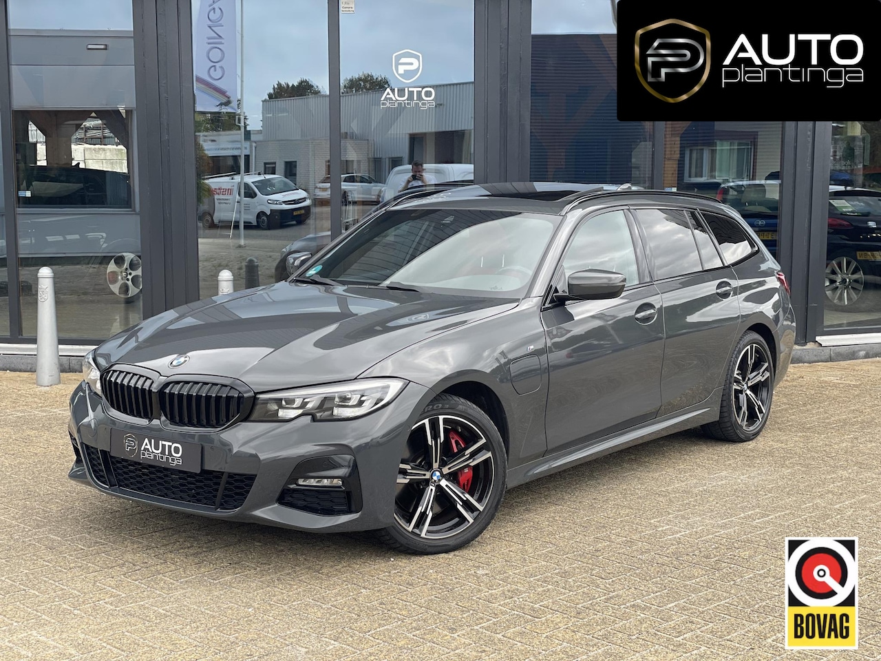 BMW 3-serie Touring - 330e xDrive High Executive | LUXE VEEL OPTIES | Zeer nette staat | Tegen meerprijs interie - AutoWereld.nl